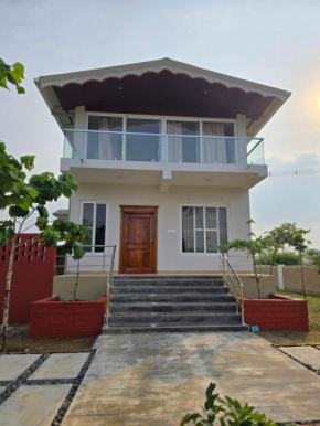 Raadha Logam